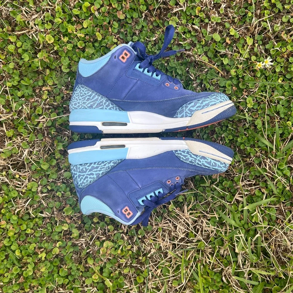 AIR JORDAN 3 RETRO GG (GS) PURPLE DUST - Picture 3 of 11